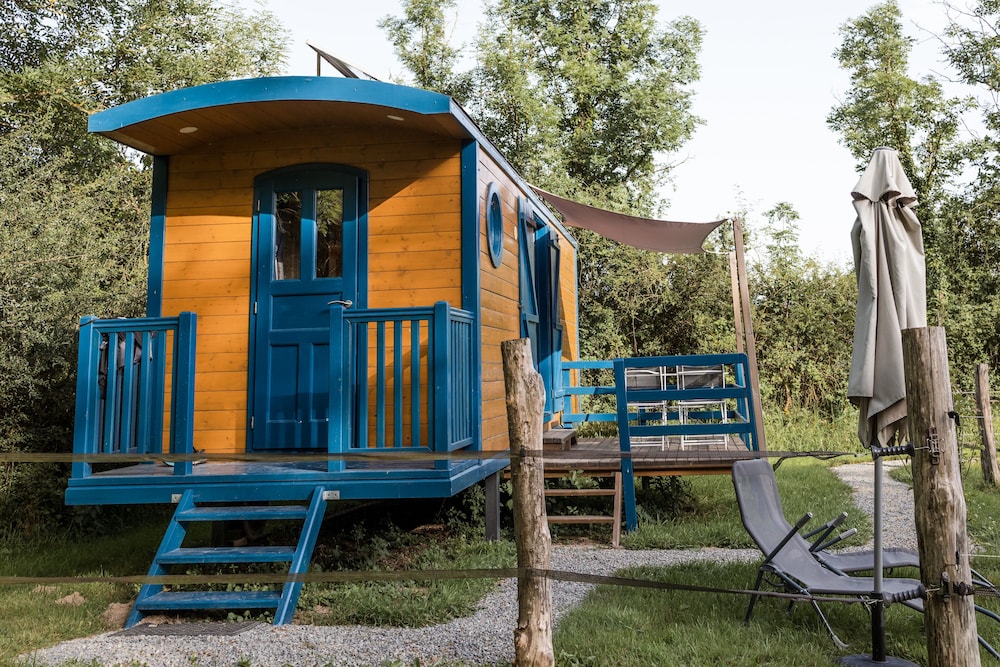 Wooden Caravan (Maya) photo 2