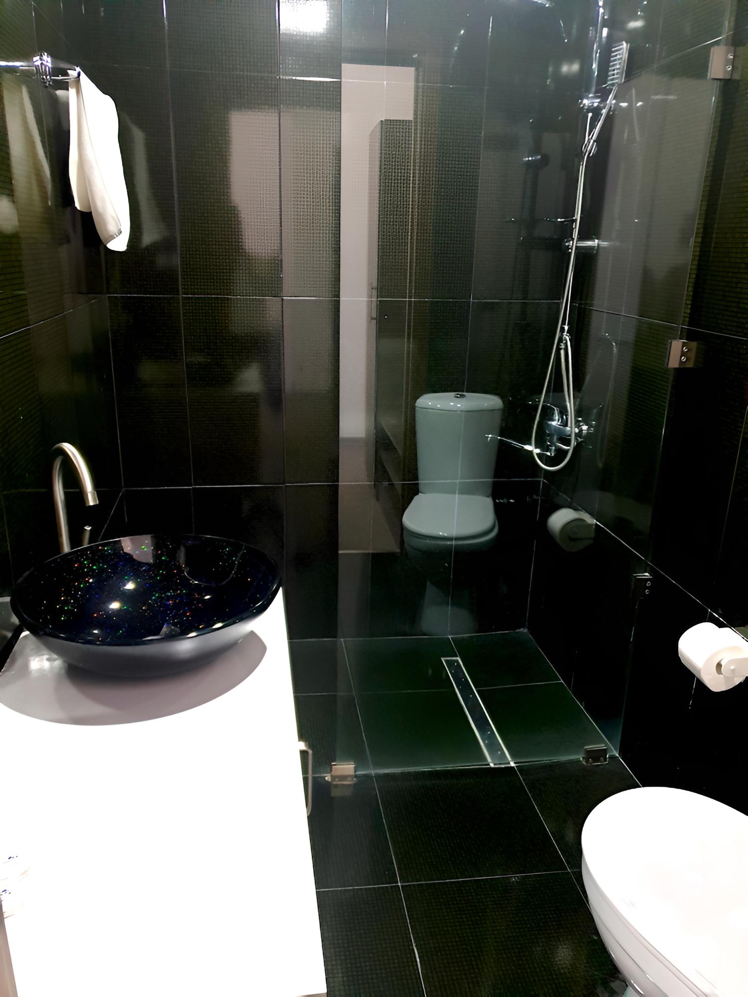Deluxe Double Room, 1 King Bed photo 2