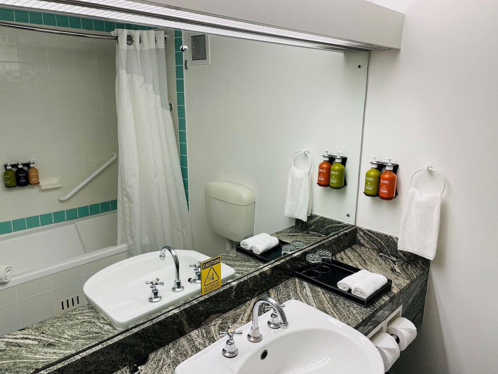 Suite, 1 King Bed