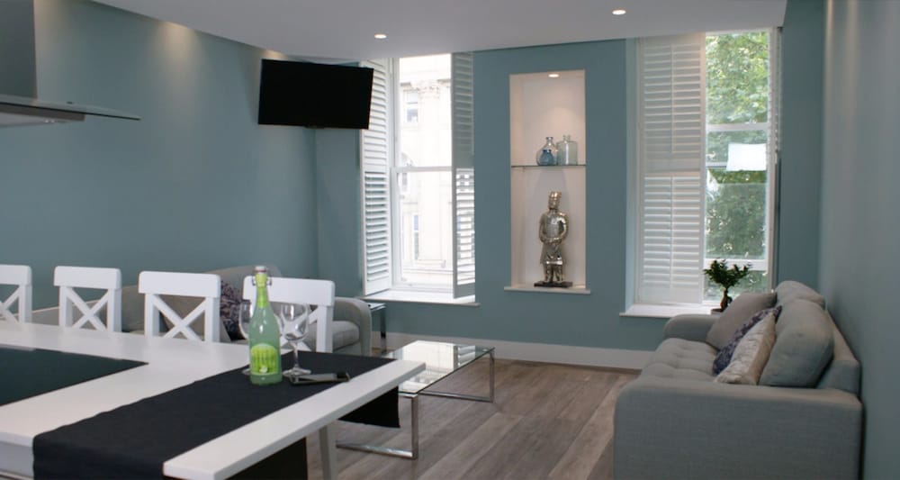 Luxury Apartment, 2 Bedrooms, City View (The Emerald)