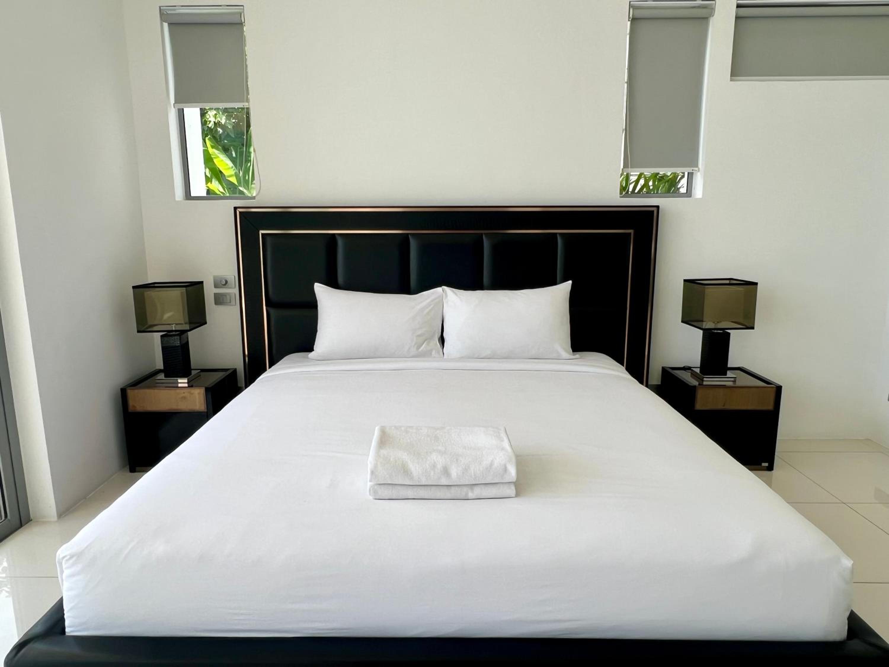 Three-Bedroom Apartment with Private Pool photo 3