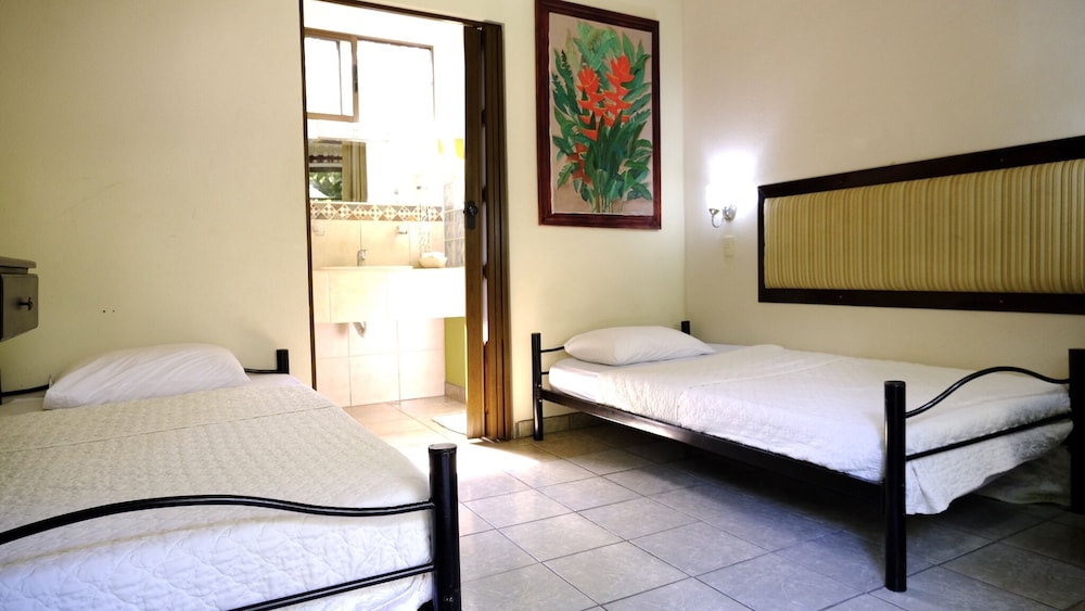 Deluxe Single Room, Pool View