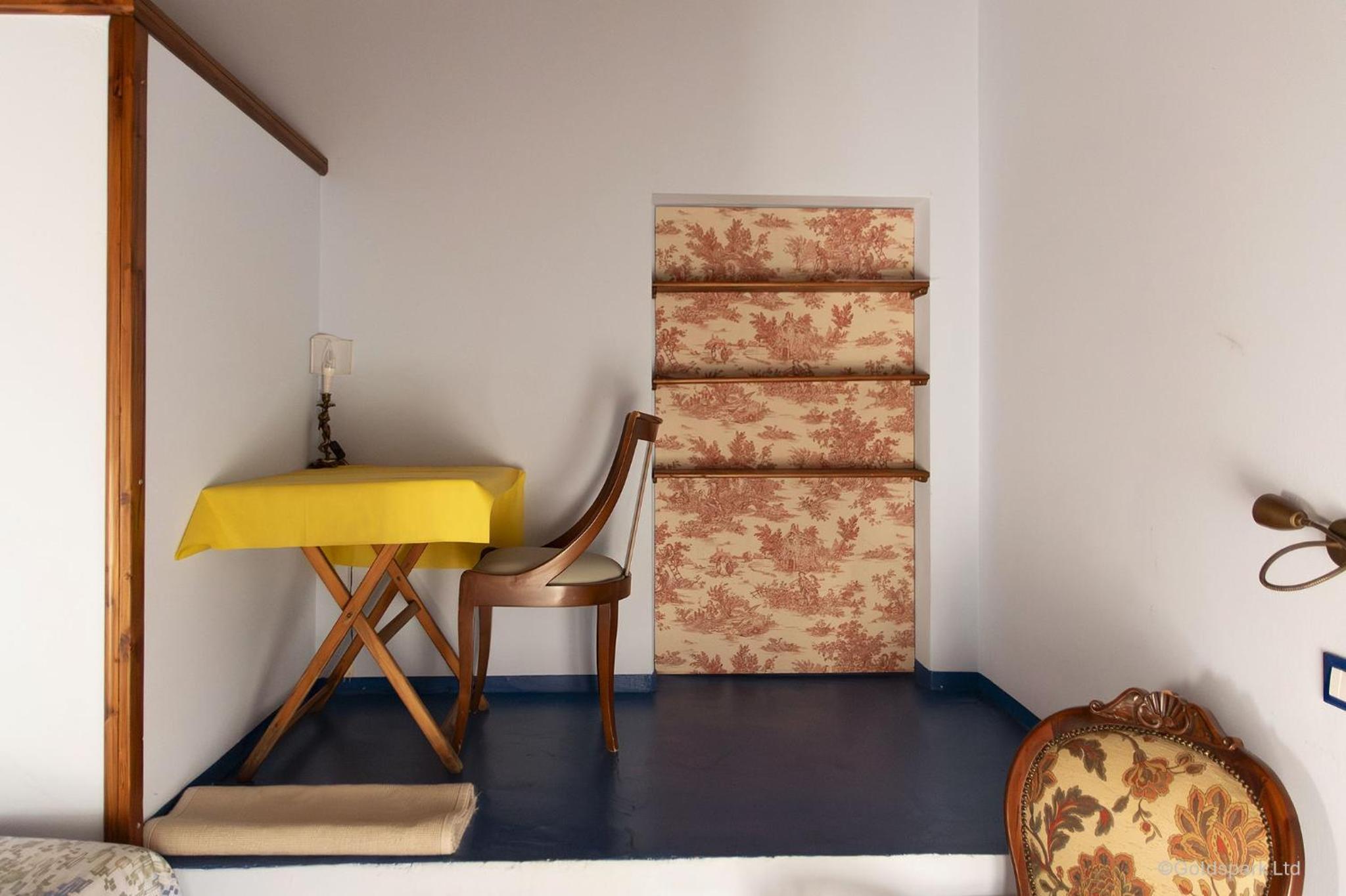 Single Room photo 2