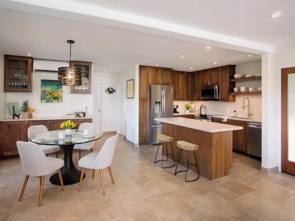 Condo, 1 Bedroom, Ocean View (2401)