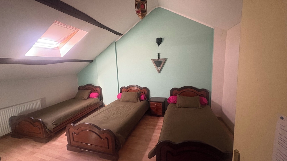 Comfort Triple Room