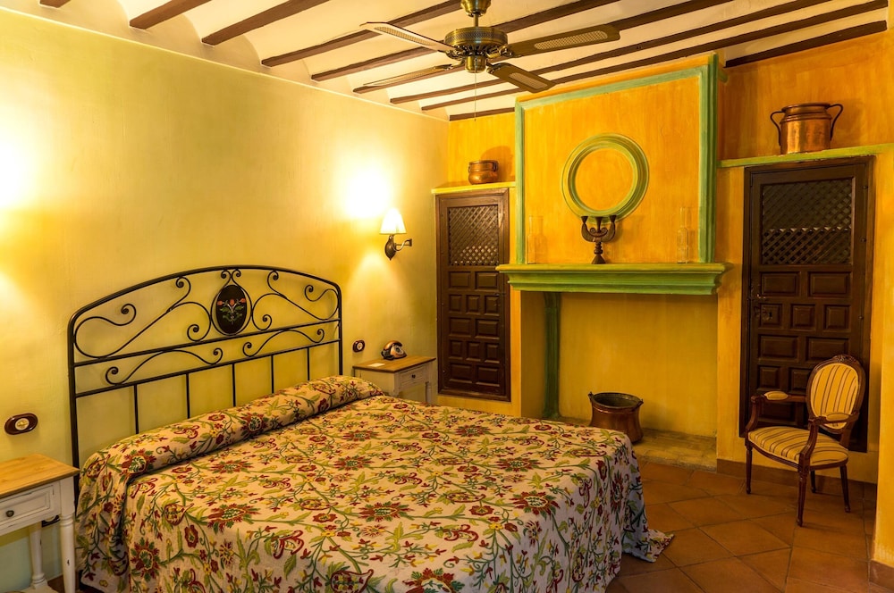 Superior Double Room (Rústica) - Photo 8