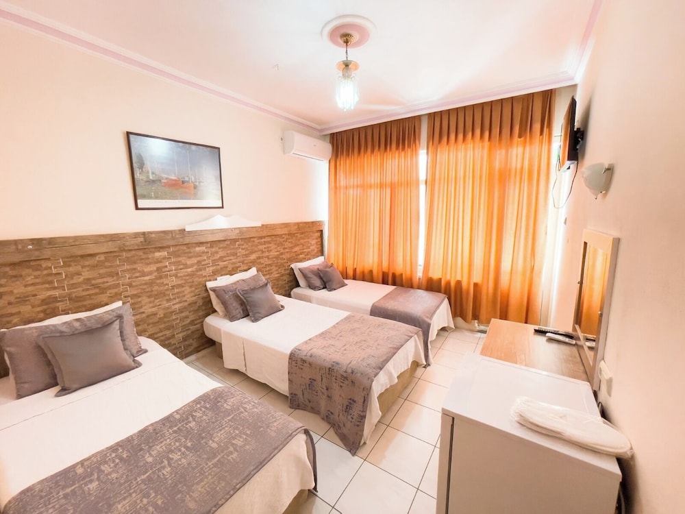 Classic Quadruple Room, Multiple Beds