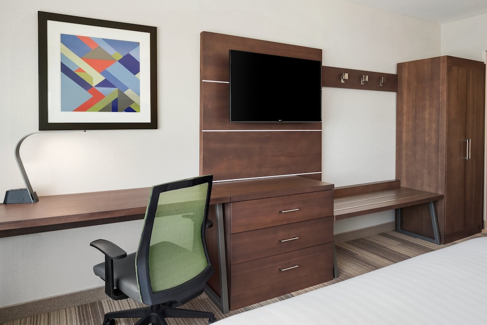 Business Room, 1 King Bed photo 1