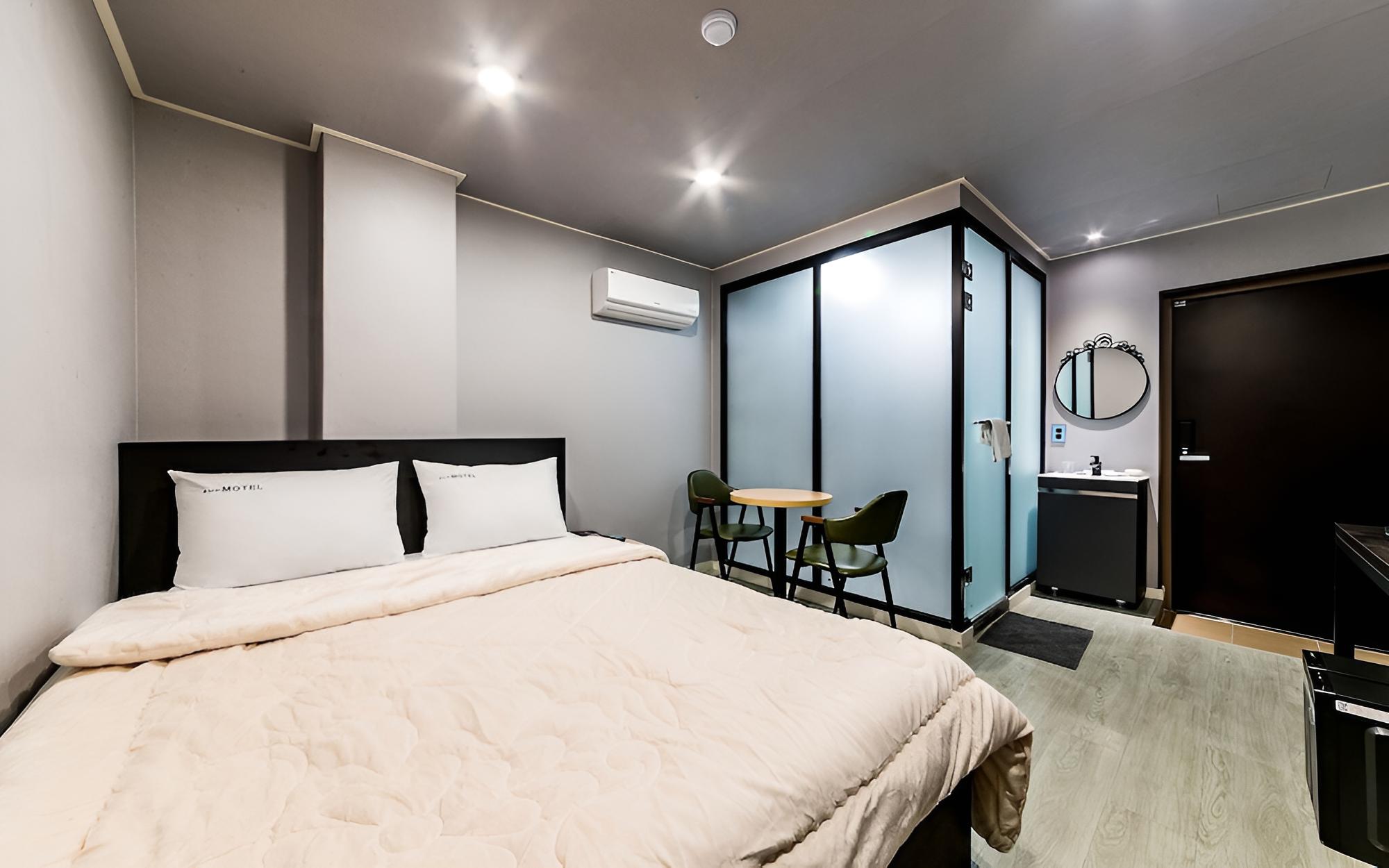 Room (Standard room) photo 2