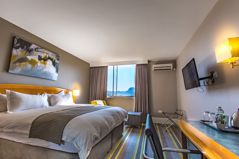 Standard Room, 1 King Bed, Accessible - Photo 1