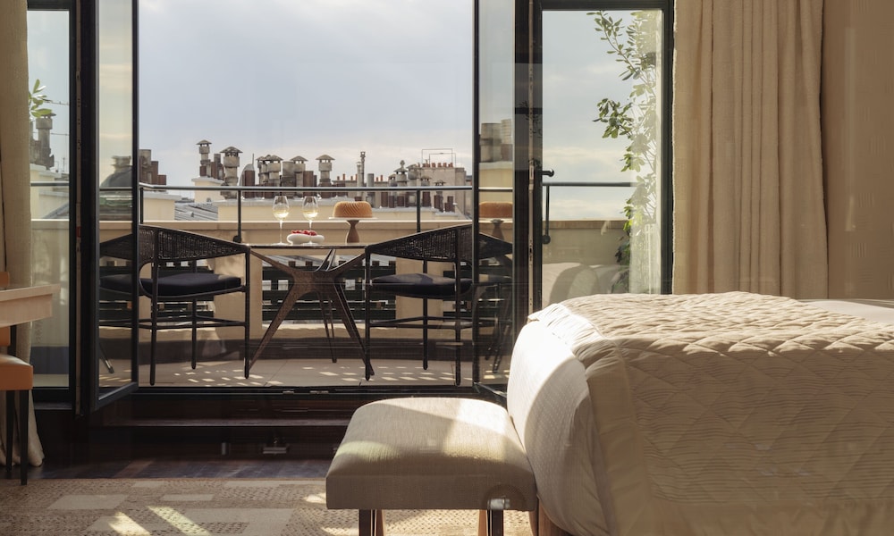 Deluxe Room, Balcony photo 1