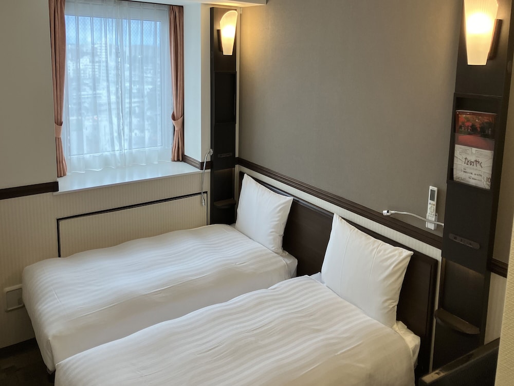 Economy Twin Room, Non Smoking