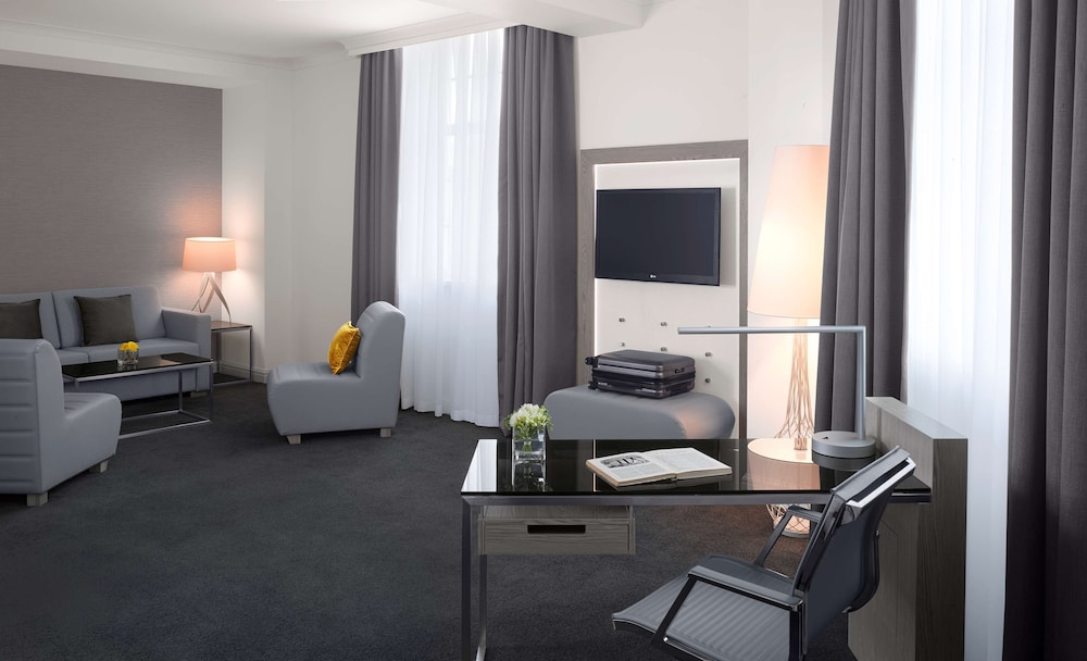 Junior Suite - Photo 1