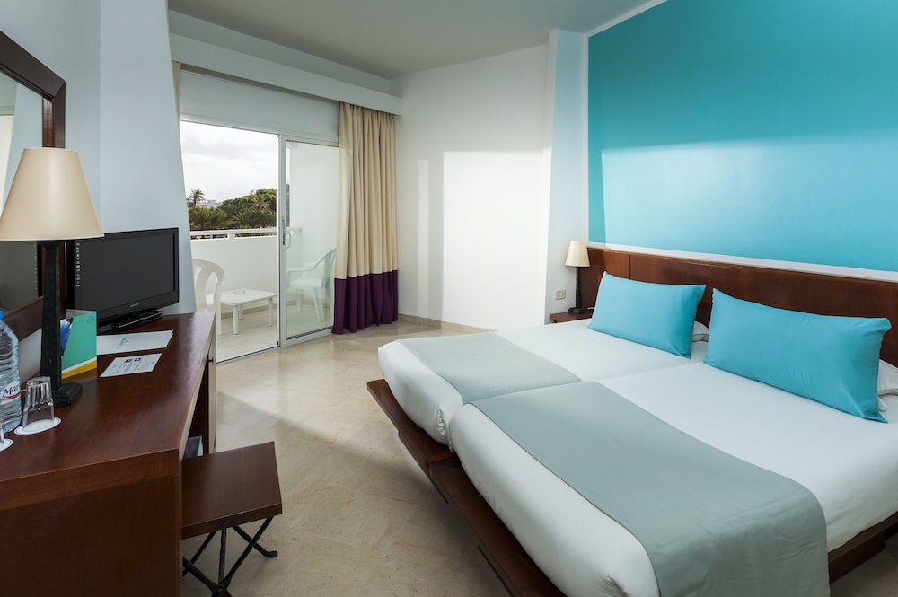 Standard Double Room, Garden View