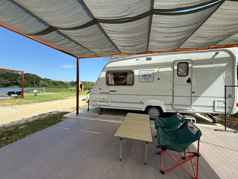Campervan Riverfront for 2 - Photo 15
