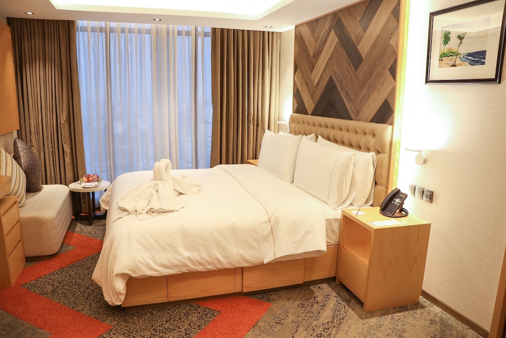 Deluxe Double Room, Refrigerator & Microwave, City View photo 1