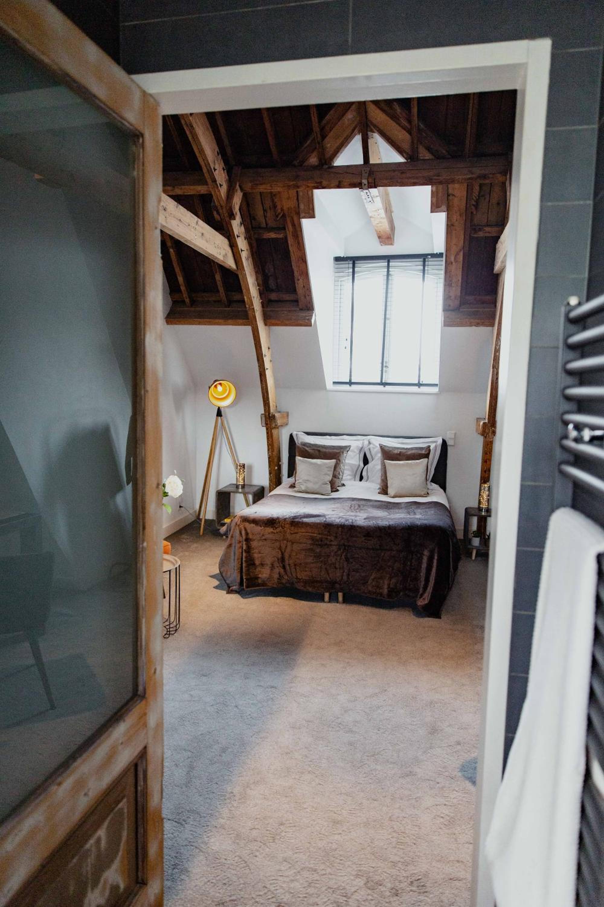 Deluxe King Room photo 3