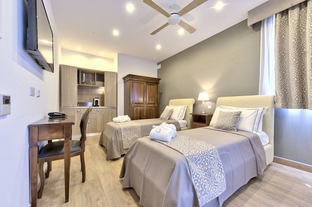 Comfort Double or Twin Room photo 3