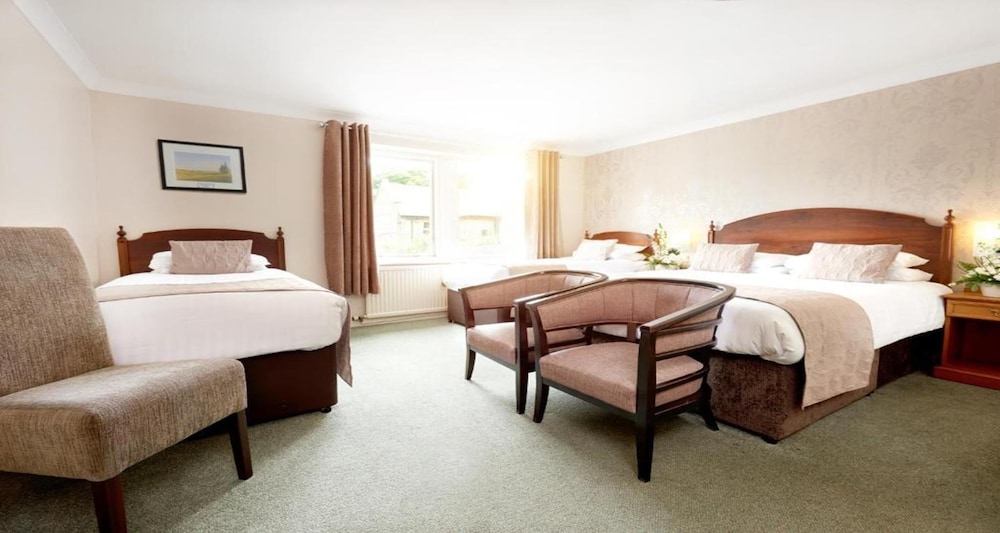 Family Room, Multiple Beds, Non Smoking - Photo 1
