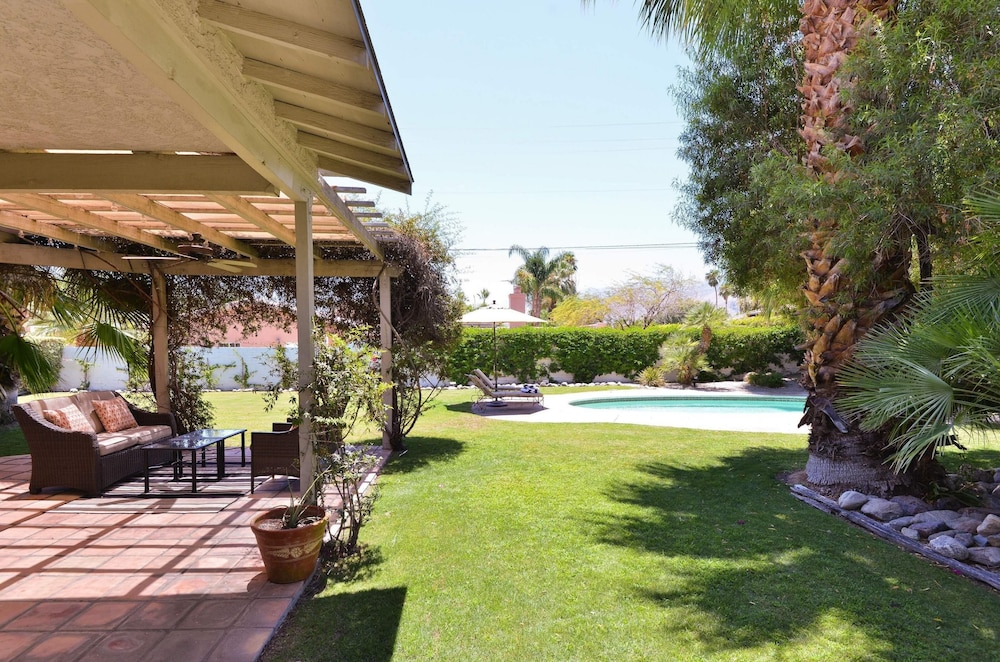 House, Multiple Beds (Ruth Hardy Park Oasis)