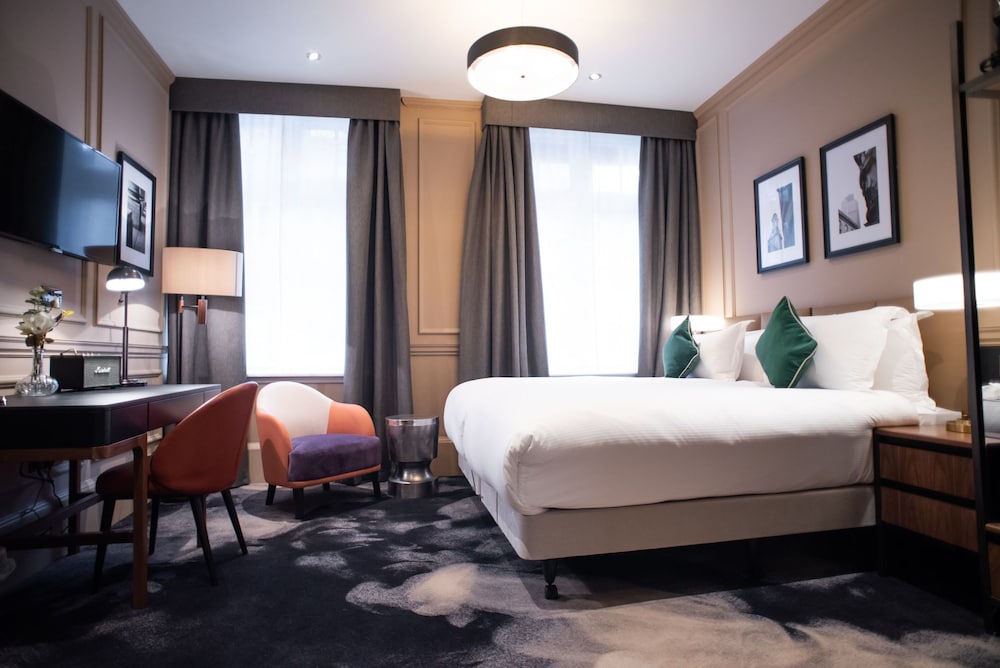 Premium Double or Twin Room photo 1