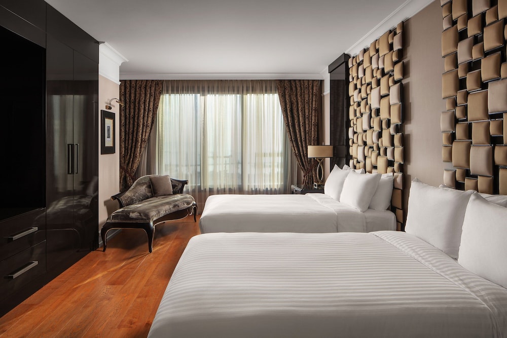 Room, 1 King Bed, Sea View