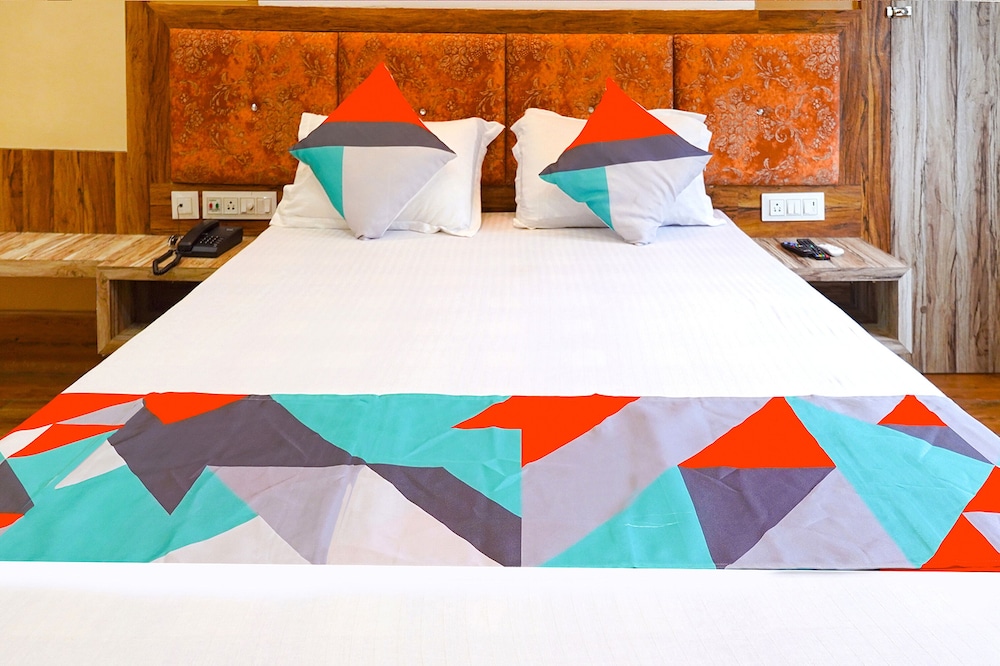 Deluxe Room - Photo 2