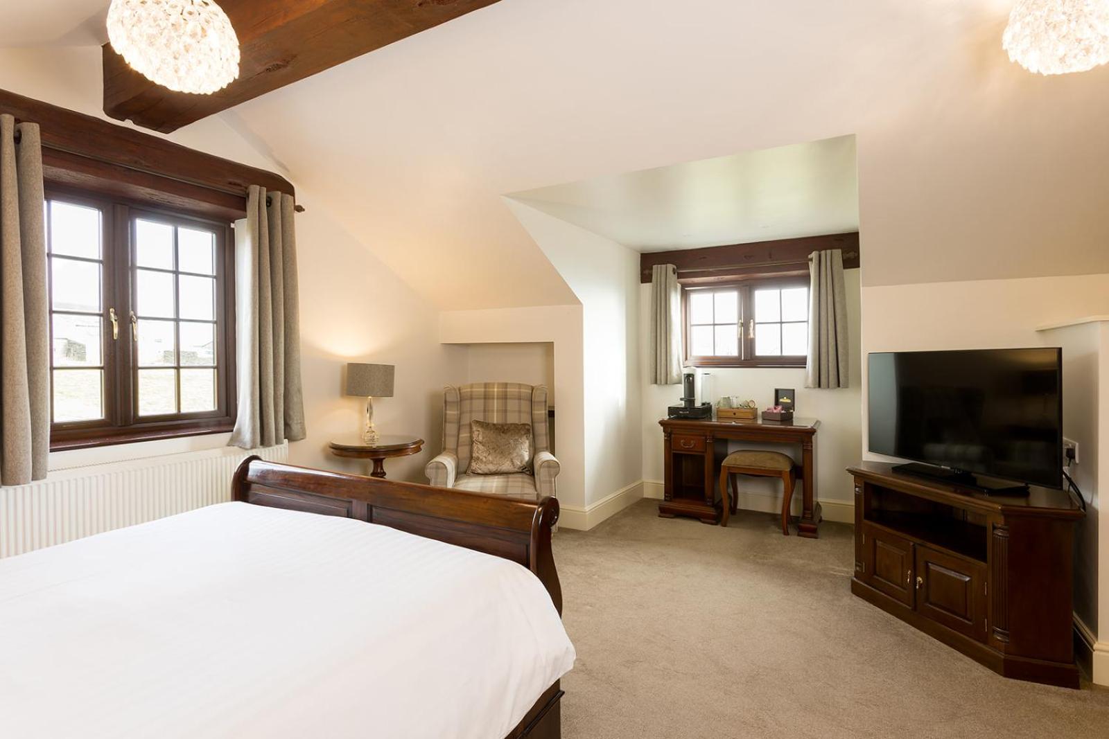 Large Double Room - Photo 2