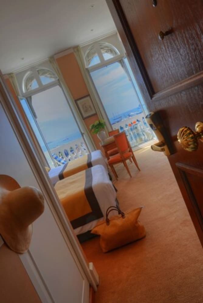 Double or Twin Room, Sea View - Photo 6