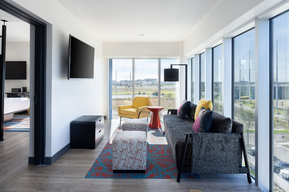 Suite, 1 King Bed with Sofa bed (Hearing Accessible)