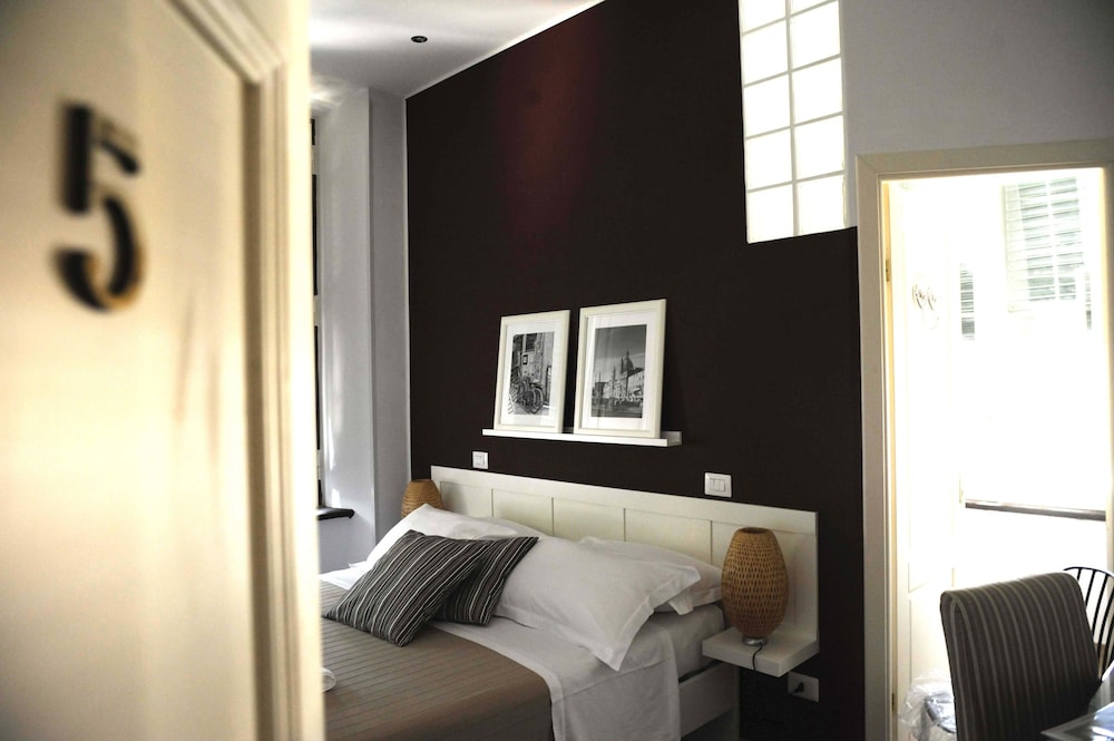 Classic Double Room photo 2