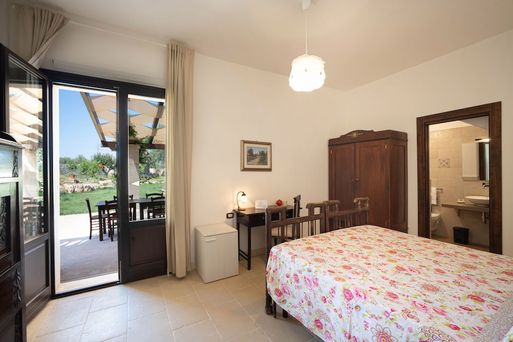 Double Room (C. Tartara)