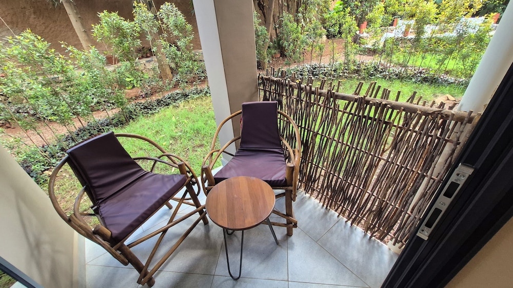 Deluxe Twin Room, Patio, Garden View