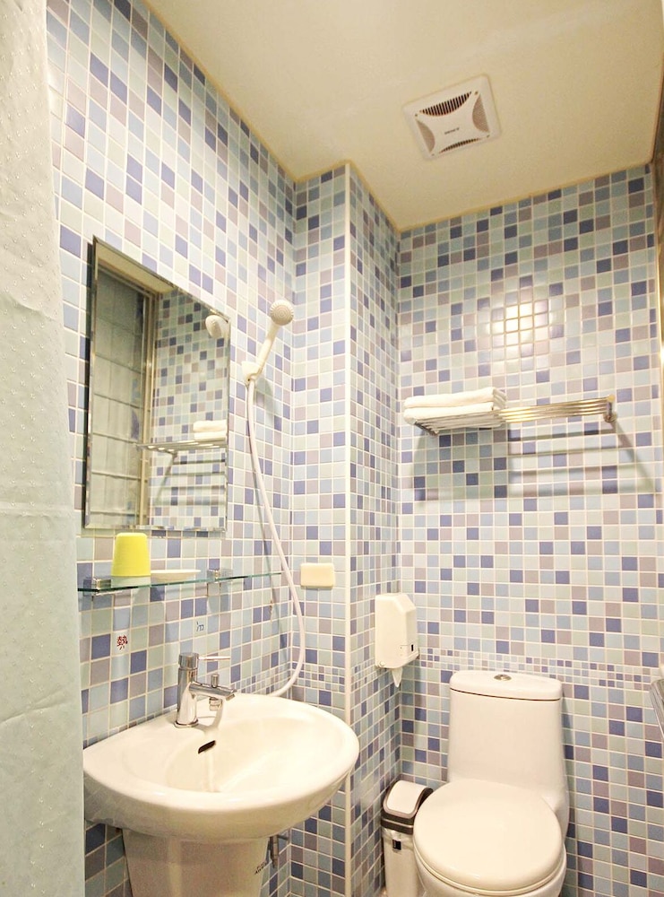Double Room - Photo 19