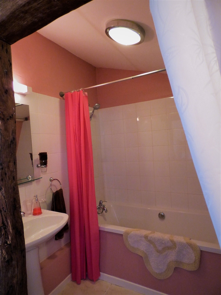 Family Room, Multiple Beds, Non Smoking, Garden View photo 3