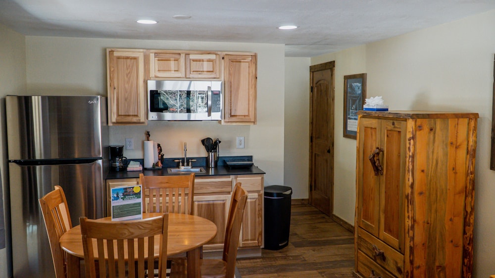 Family Suite, Multiple Beds, Kitchenette, Corner
