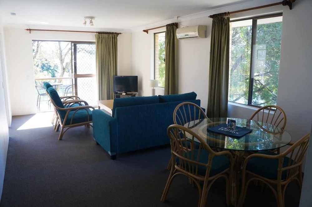 Standard Apartment, 2 Bedrooms, Kitchen (Minimum 2 Night Stay) photo 3