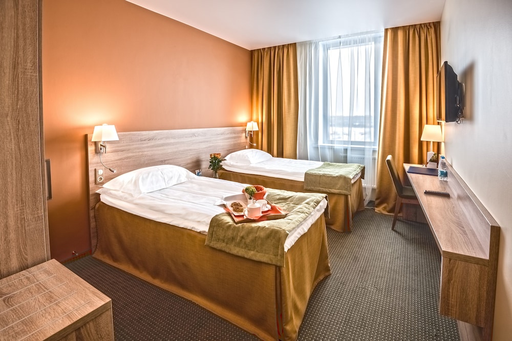 Standard Double or Twin Room photo 1