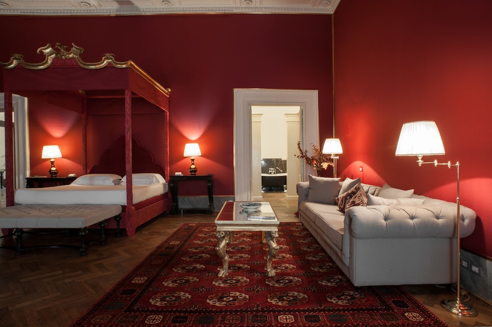 Suite (King) photo 3