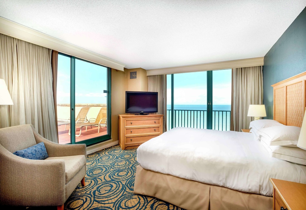 Suite, 1 King Bed, Terrace, Oceanfront - Photo 1
