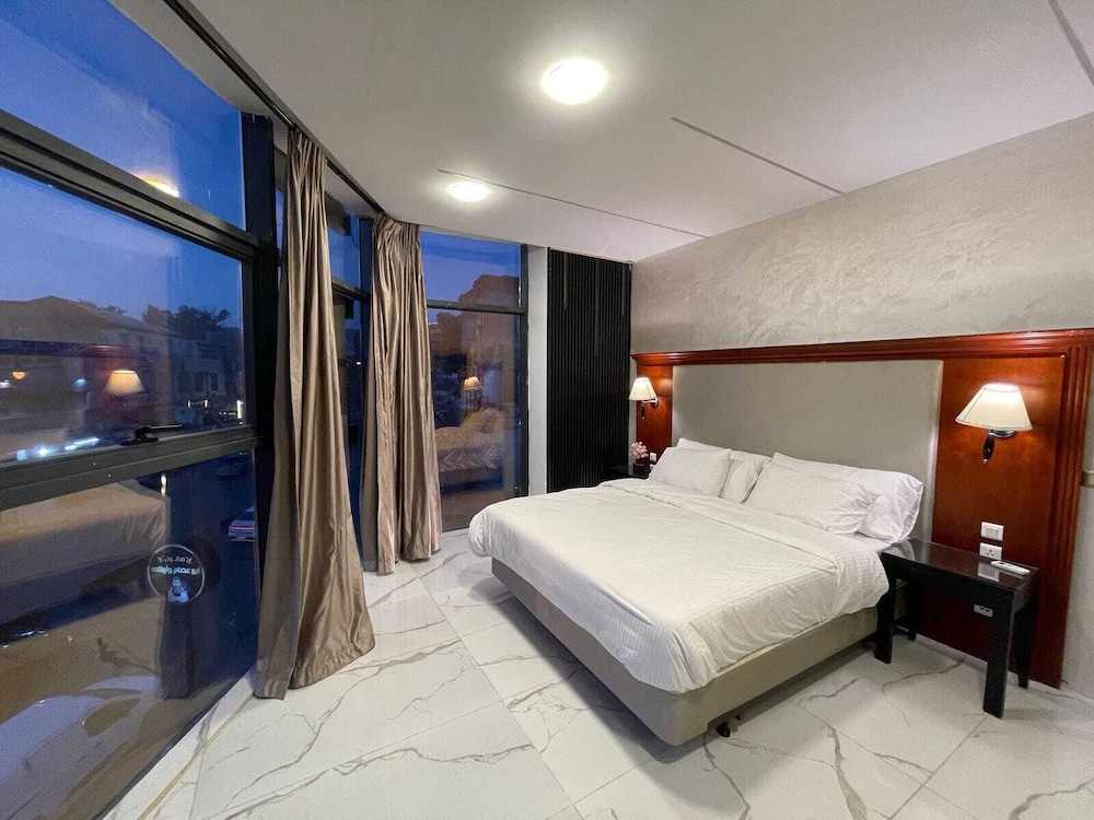 Basic Double Room, Garden View