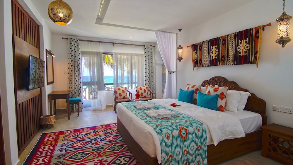 Beachfront Suite