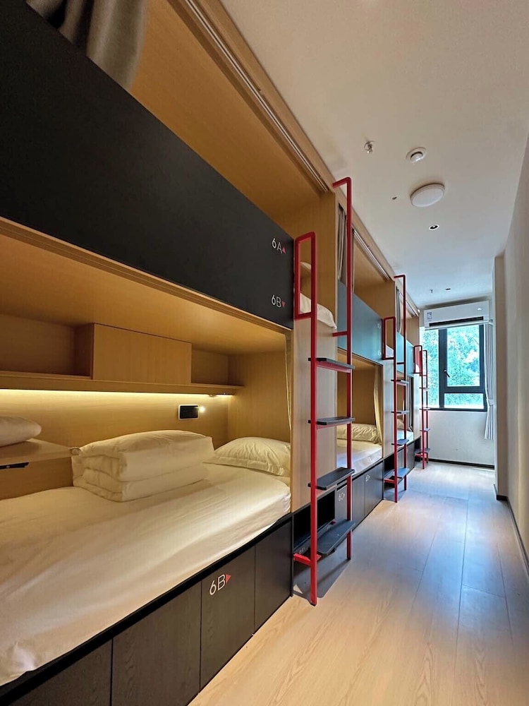 Elite Shared Dormitory, Women only, City View