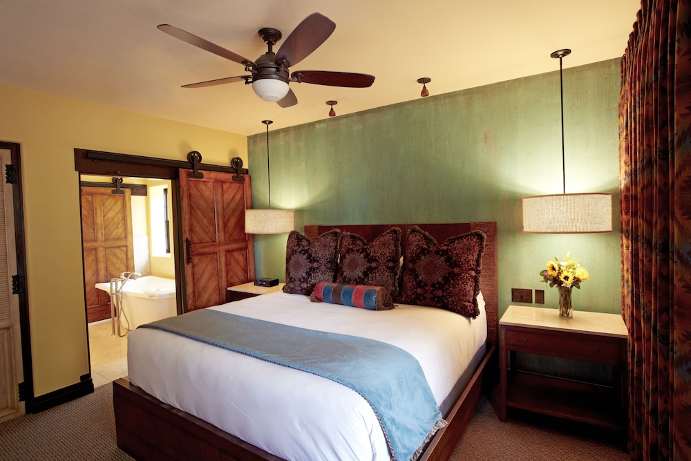 Room, 1 King Bed with Sofa bed (Hacienda Casitas) - Photo 2