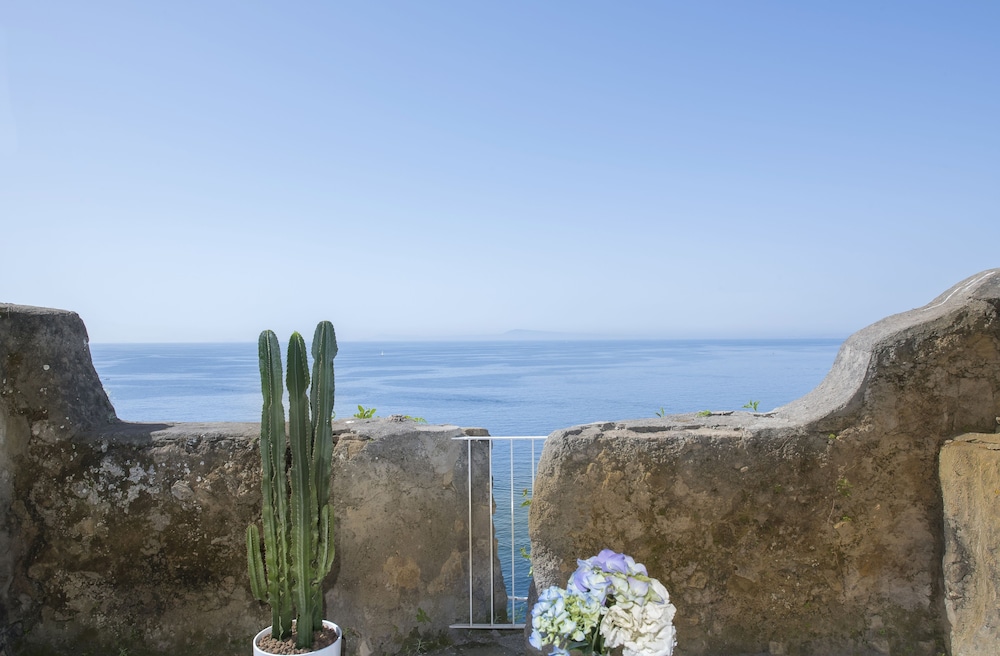 Deluxe Double Room, Sea View, Sea Facing