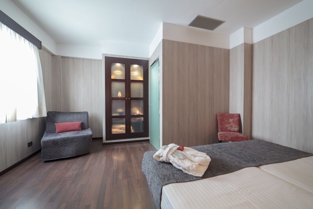 Triple Room photo 3