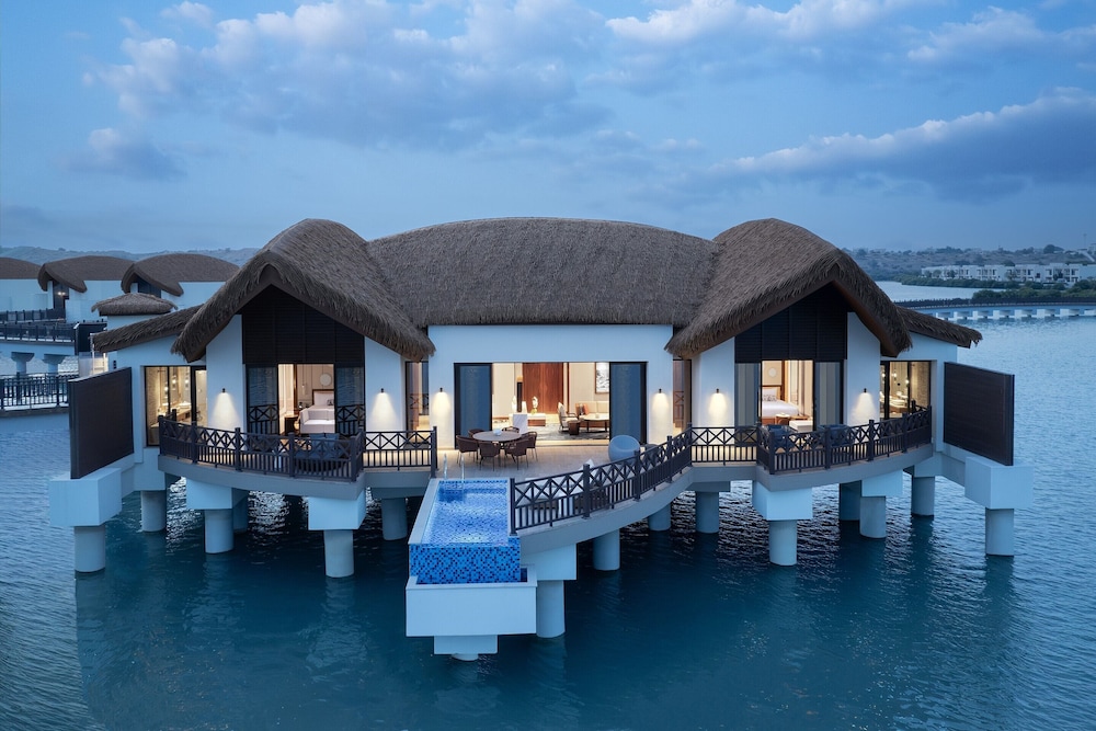 Two Bedroom Anantara Over Water Pool Villa photo 2