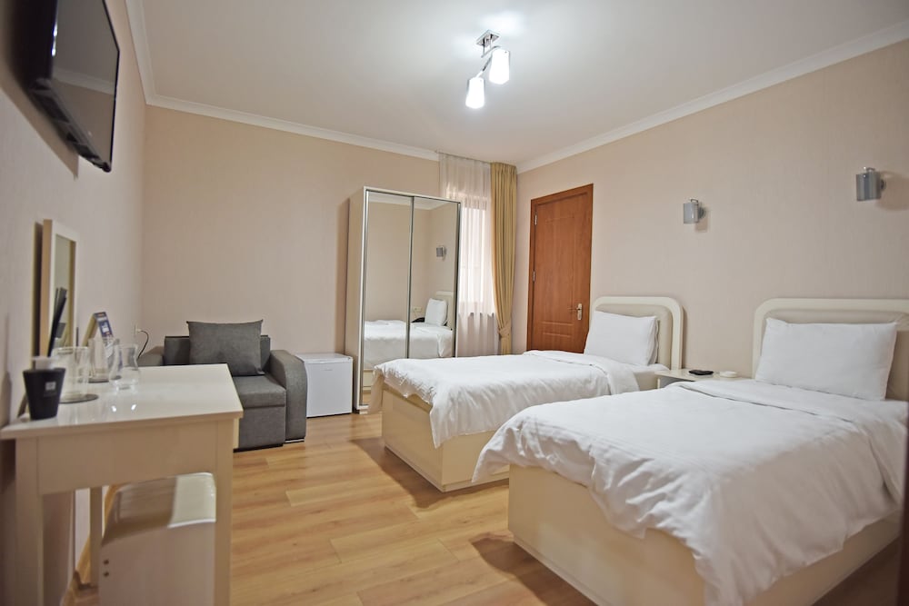 Comfort Twin Room With Sofa Bed