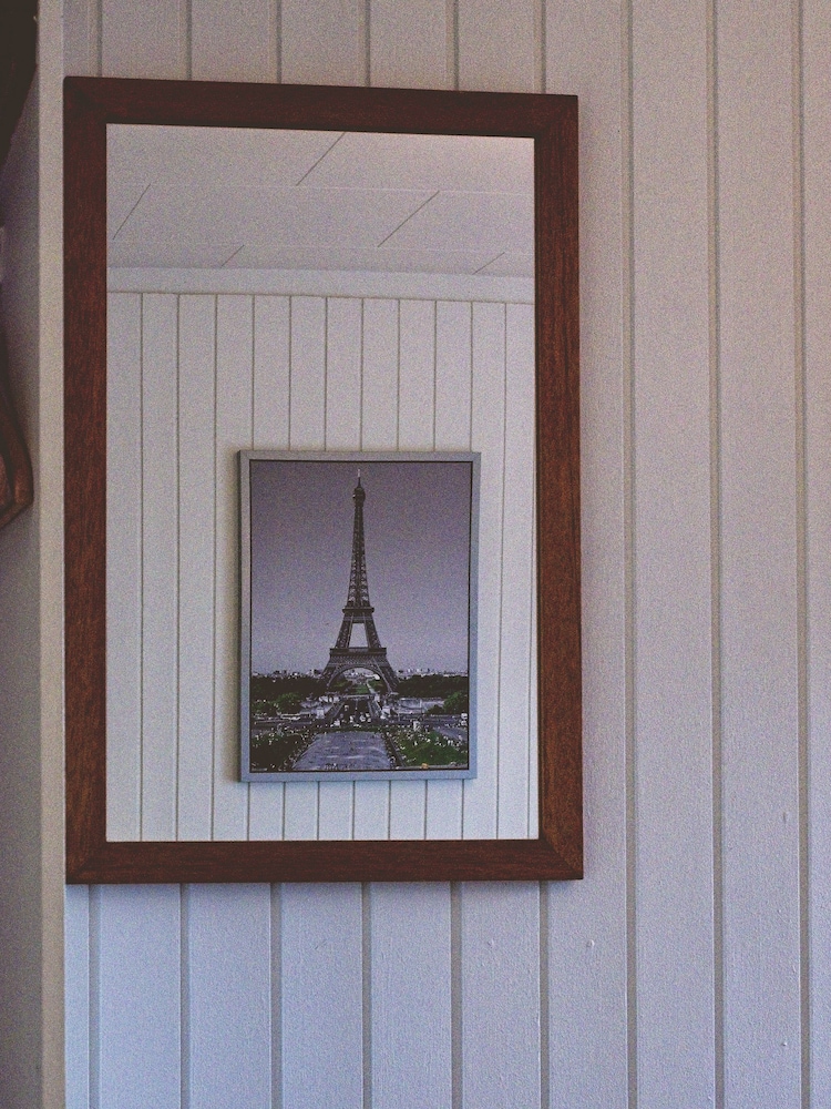 Economy Room (Motel) - Photo 9