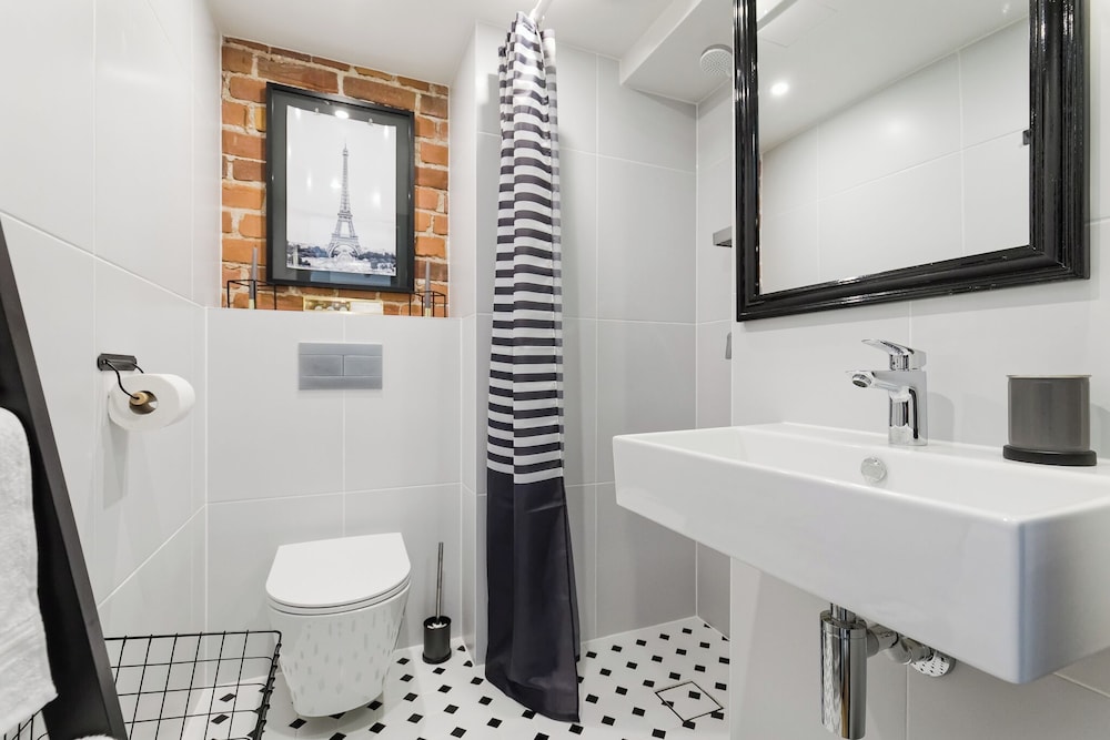 Comfort Apartment - Photo 9